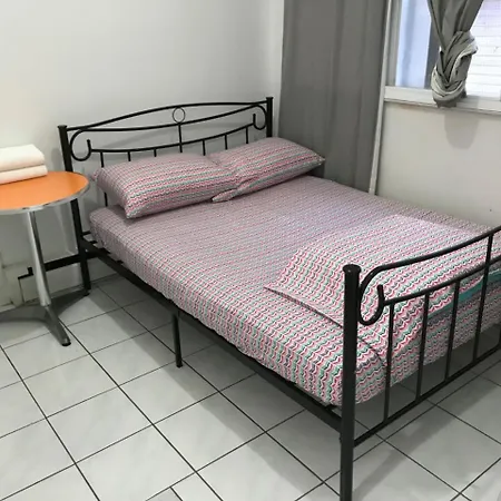 Monthly University Apartment-Elizabeth